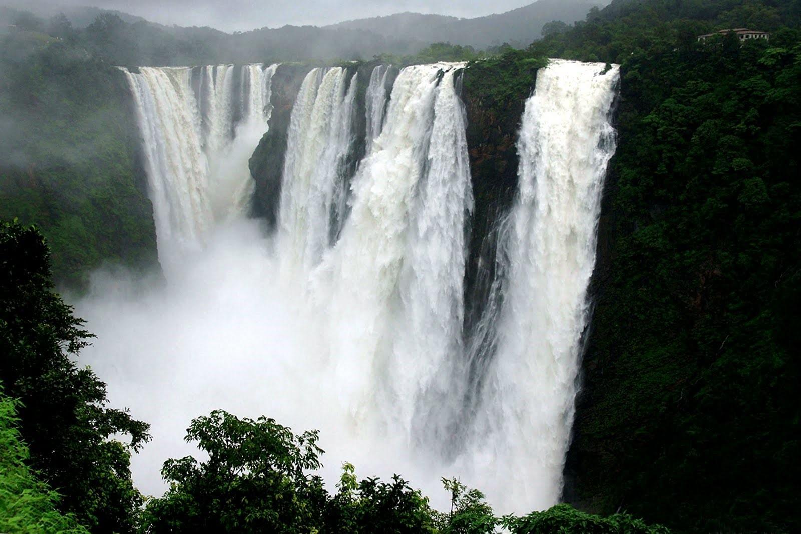 Thoseghar waterfall — photo 1