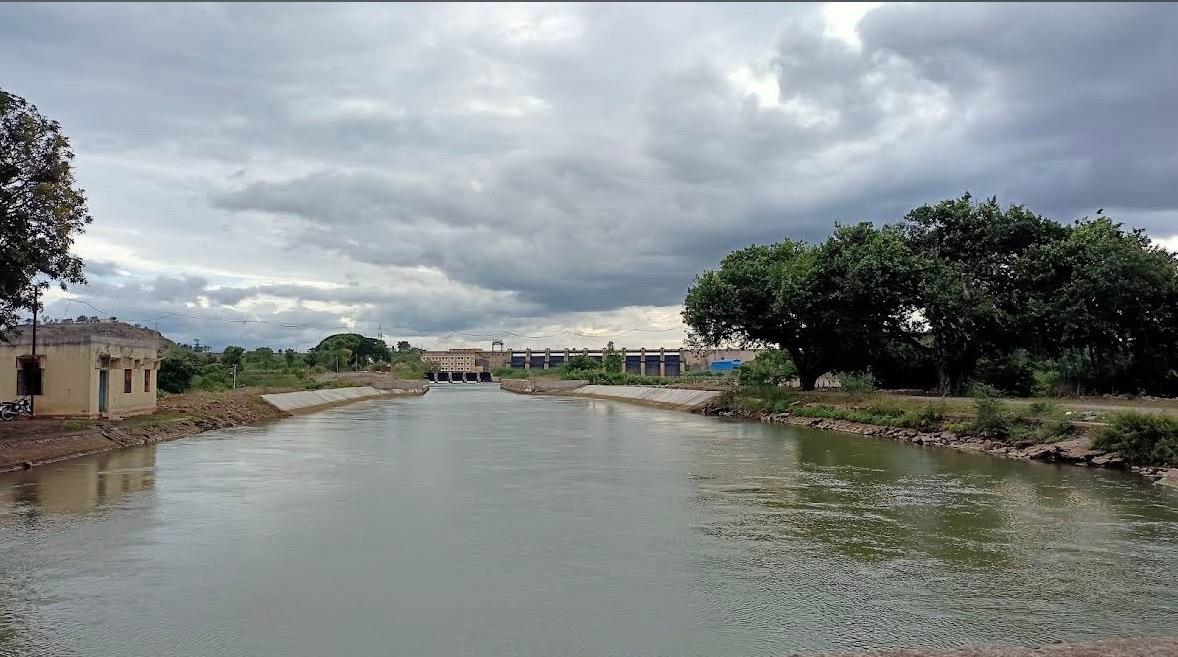 Veer Dam — photo 1
