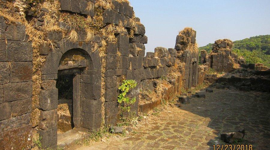 Visapur fort — photo 3