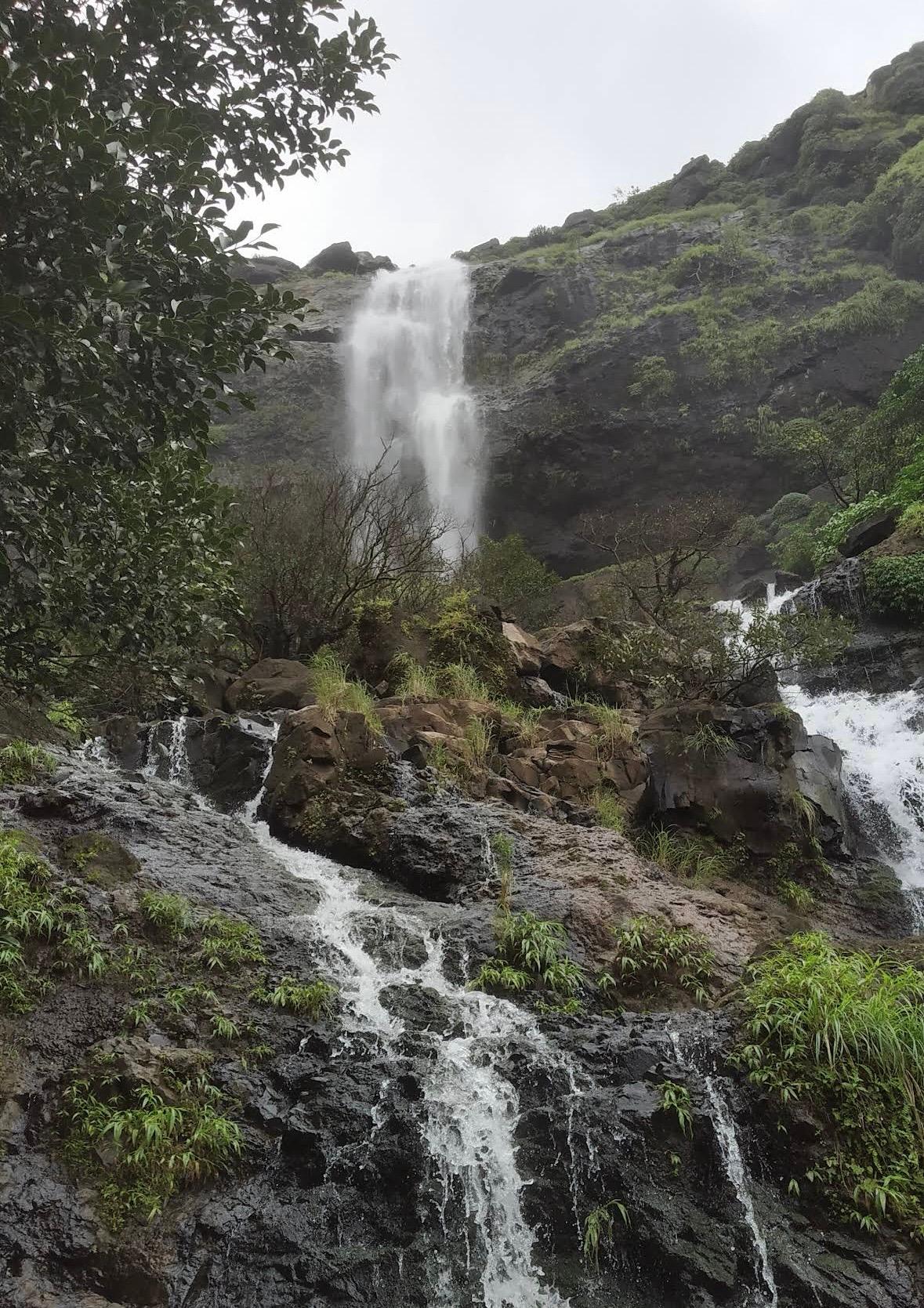 Madhe Ghat & Waterfall — photo 3